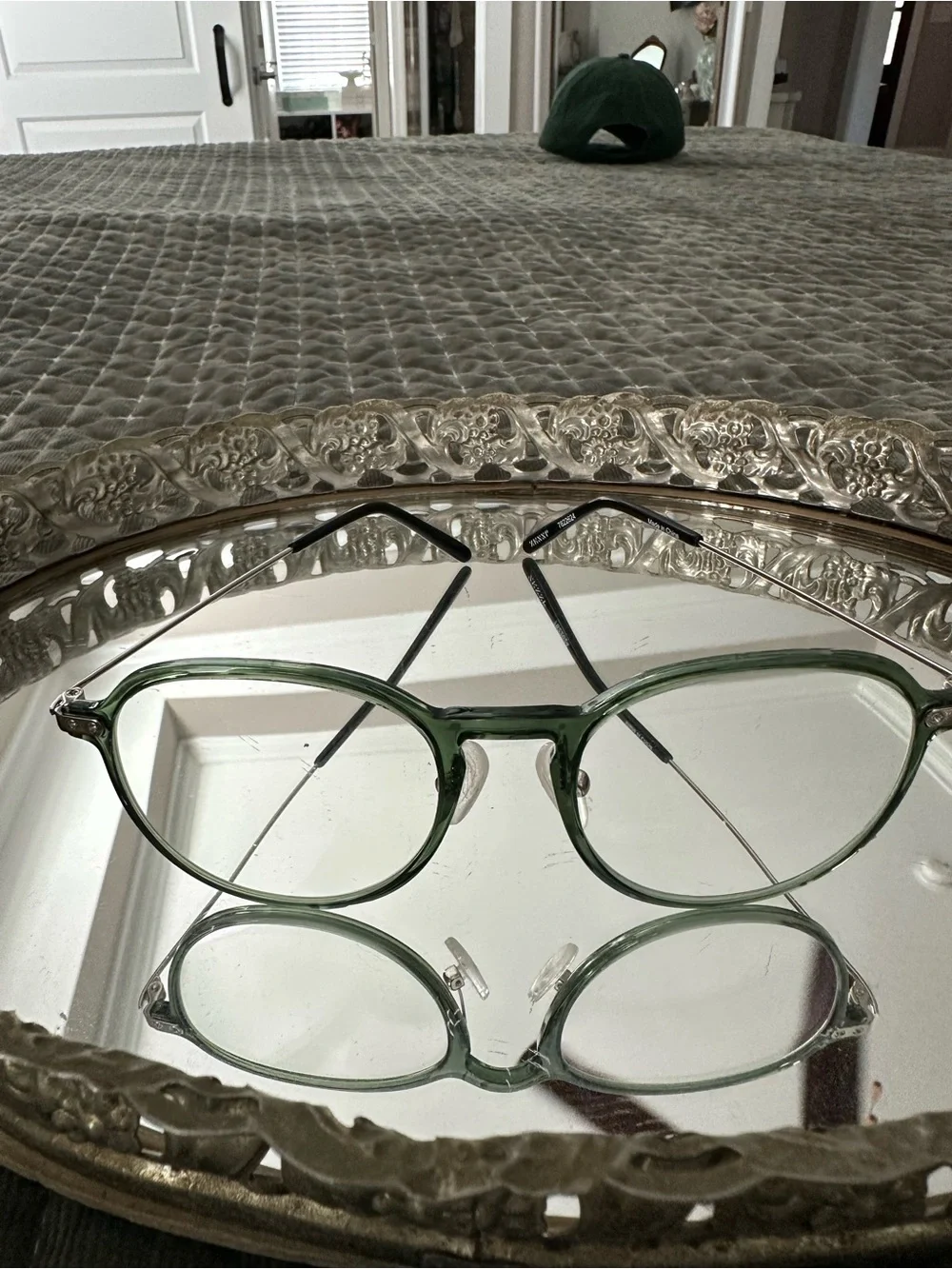 Vintage-Inspired Green Round Frame Glasses for Women